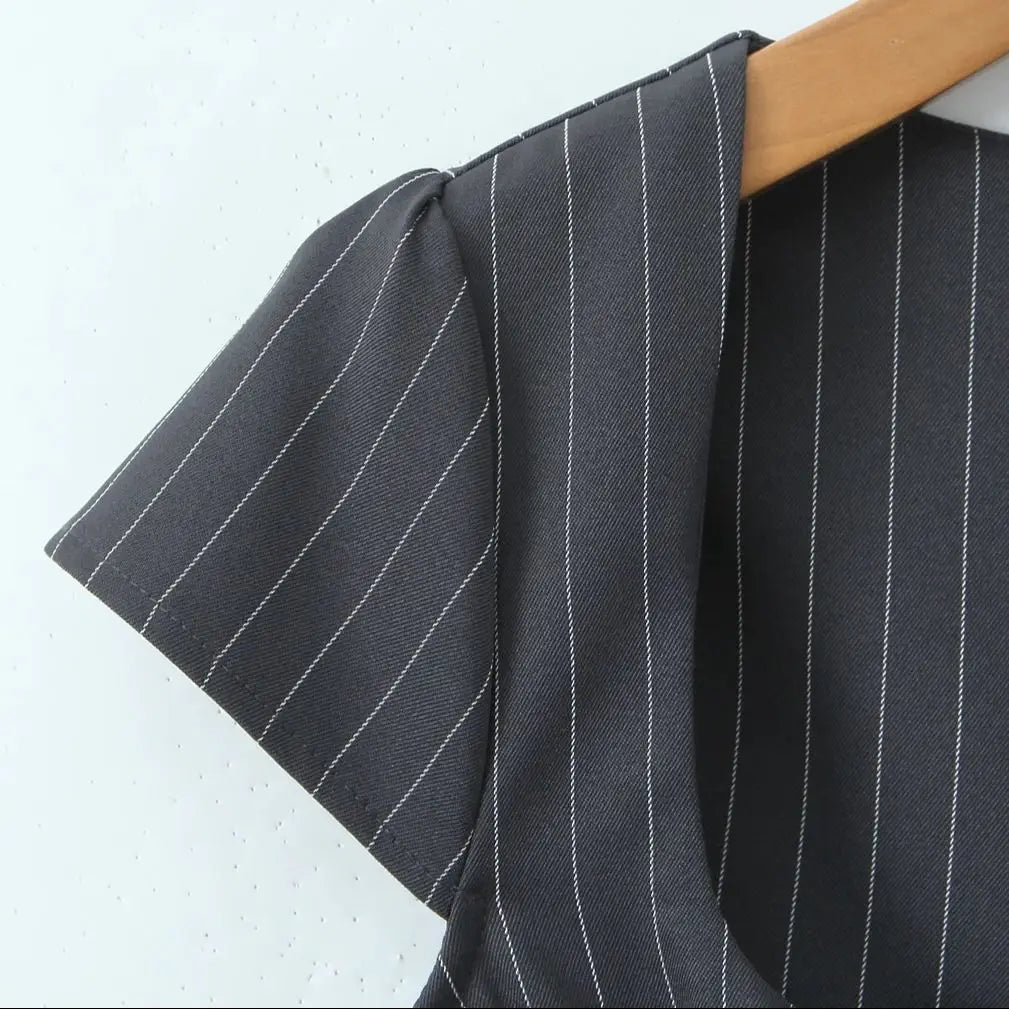 2025 Sexy Striped Square Collar Short Puff Sleeve Shirt Women Front Ruched Chest Double Zip up Front Slim Waist Crop Tops