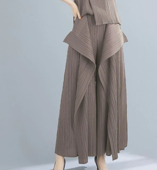Miyake 2025 New Pleated Pants Irregular Wide-legged Pants Simple Loose Large Size with Elastic Formal Occasions Commuter Women's