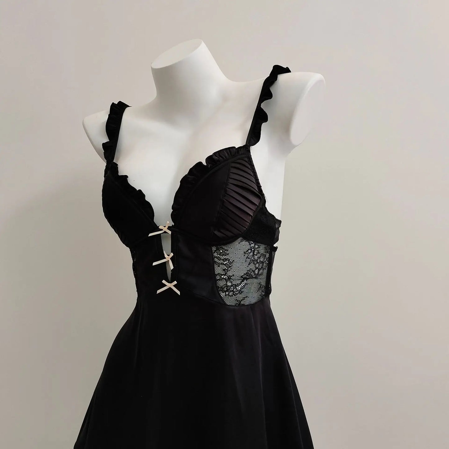 with Chest Pads Nightdress Sexy Pajamas Women's Silk Nightgowns Hollow Pure Backless Suspender Nightwears for Ladies Lingerie