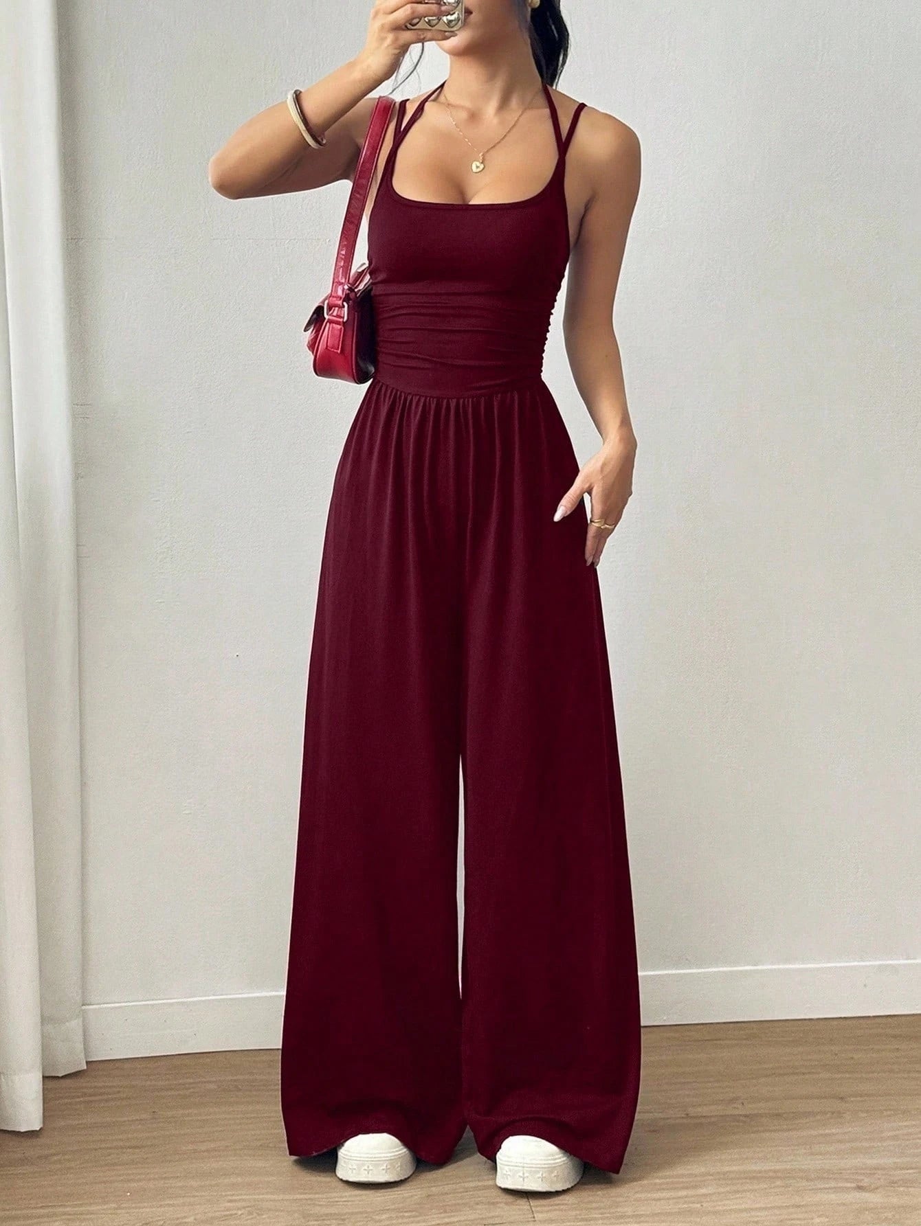 Women's Casual Solid Color Pleating Loose Straight Jumpsuit A-line Backless Halter Neck Slim Cami Jumpsuit Streetwear 2025