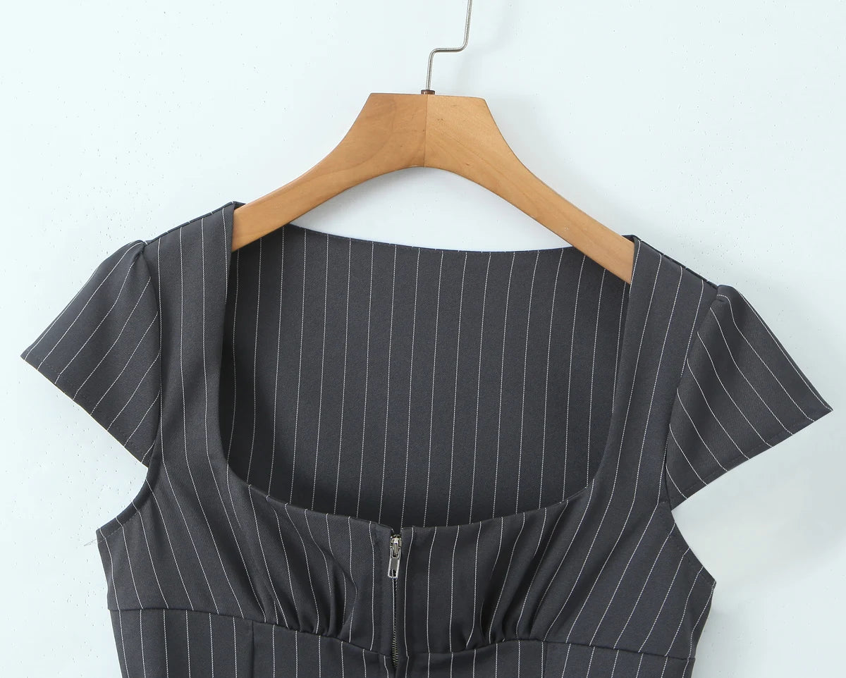 2025 Sexy Striped Square Collar Short Puff Sleeve Shirt Women Front Ruched Chest Double Zip up Front Slim Waist Crop Tops