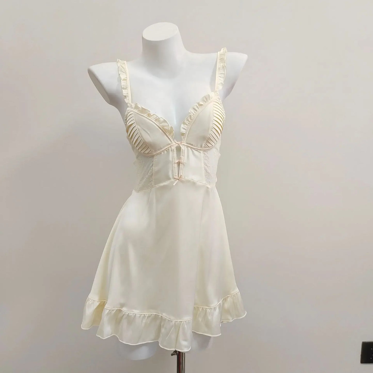 with Chest Pads Nightdress Sexy Pajamas Women's Silk Nightgowns Hollow Pure Backless Suspender Nightwears for Ladies Lingerie